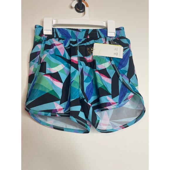 Lot of 3 All in Motion Girls Geometric Shorts & Pants Elastic Waist Size L NWT - Picture 2 of 5